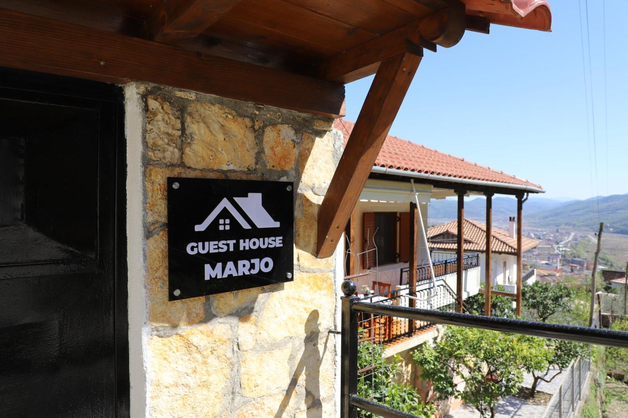 Guest House Marjo Berat Exterior foto