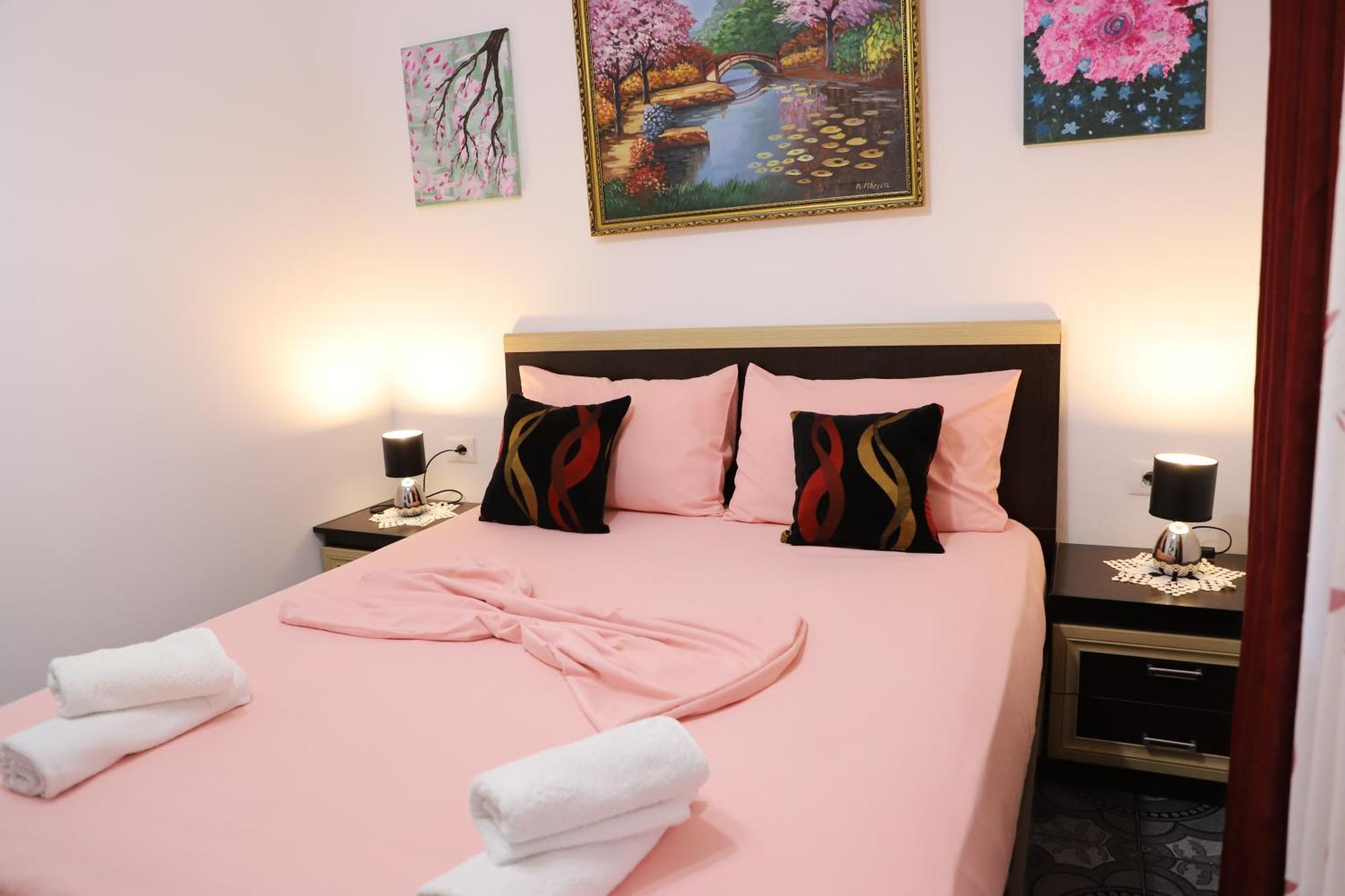 Guest House Marjo Berat Exterior foto