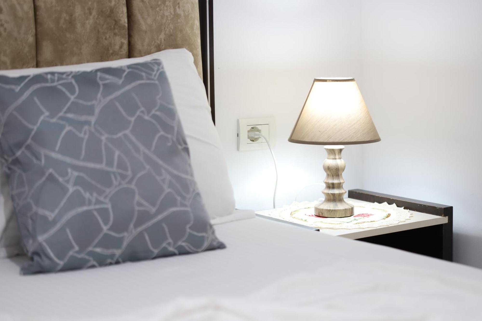 Guest House Marjo Berat Exterior foto